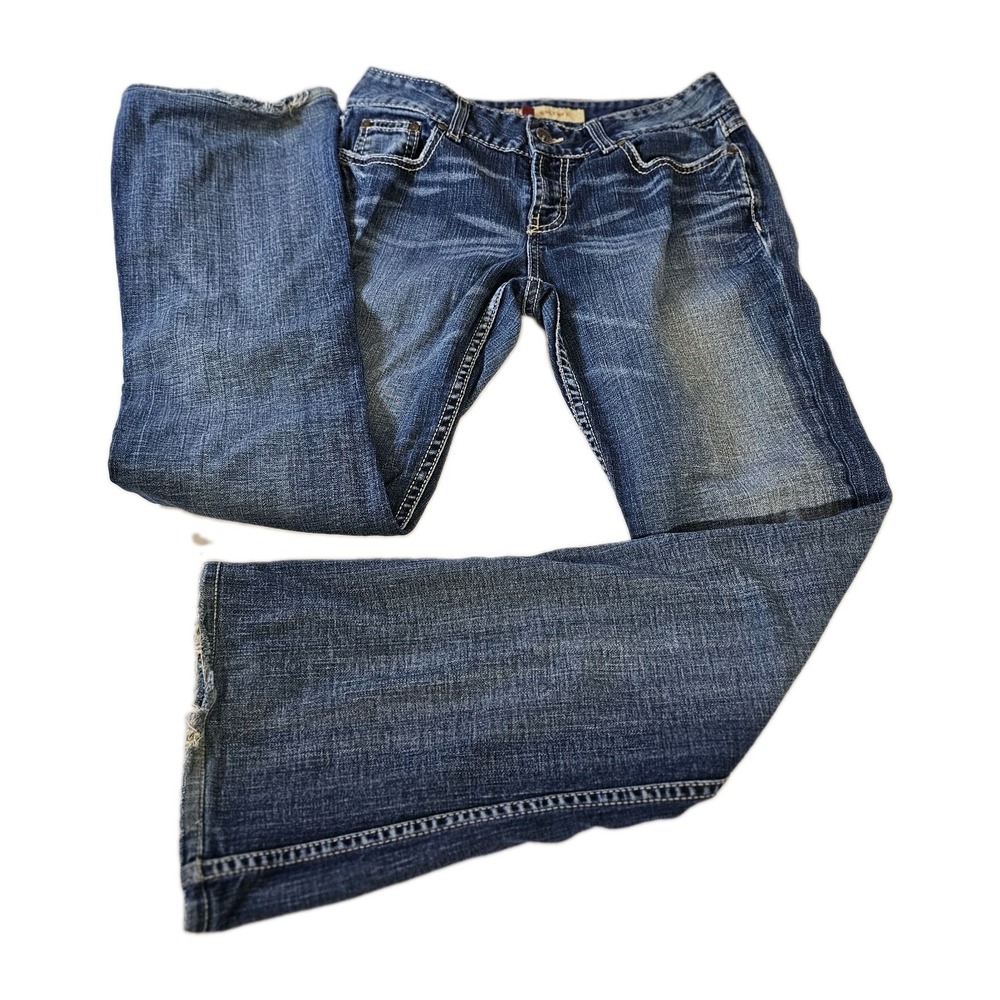 Buckle BKE Culture Jeans Women's Size 29x30 Long Boot Cut Embroidered Mid-Rise